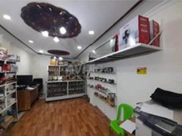 Local commercial location à Salé