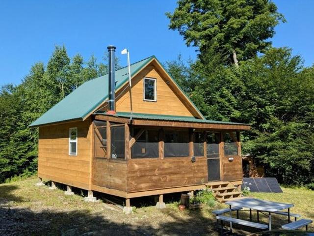 House for sale in Maine