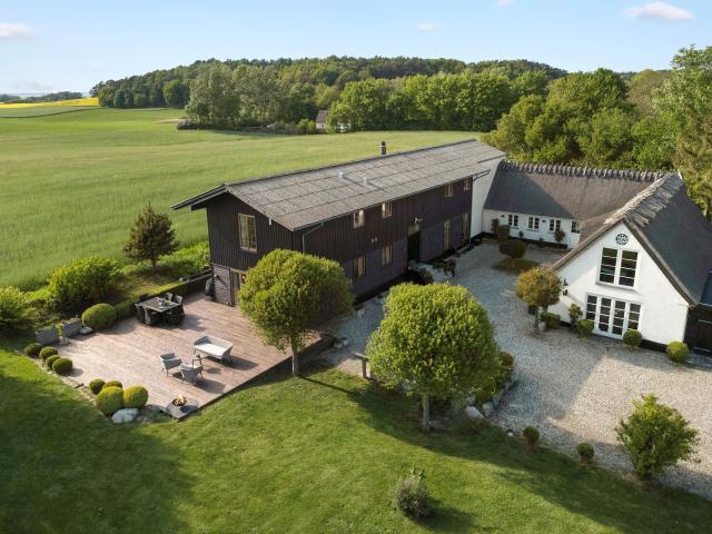 Landejendom til salg i Tulstrup, Brøndby