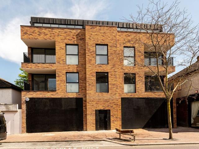 Apartment for rent in London Borough of Croydon, Purley