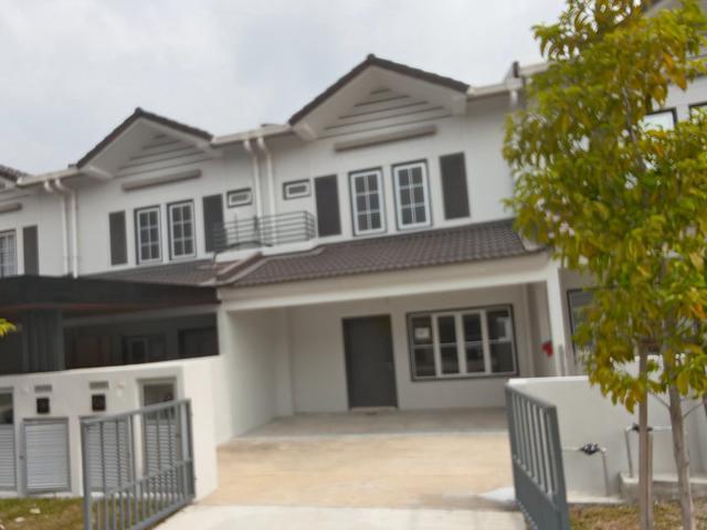 Terraced House for sale in Tanjong Sepat, Selangor