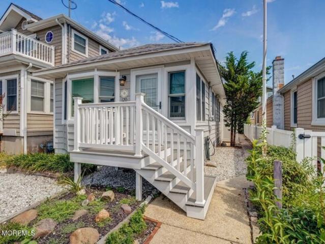House for sale in Seaside Park