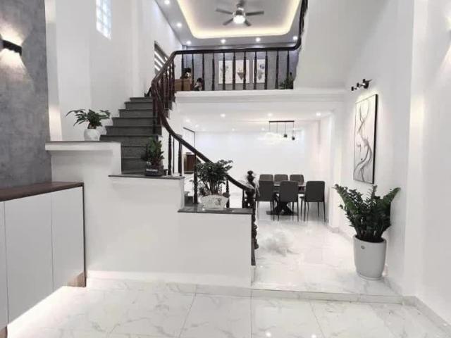 Nhà mặt phố bán tại Hoàn Kiếm, Hà Nội