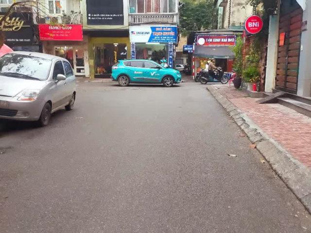Nhà bán tại Hoàn Kiếm, Hà Nội