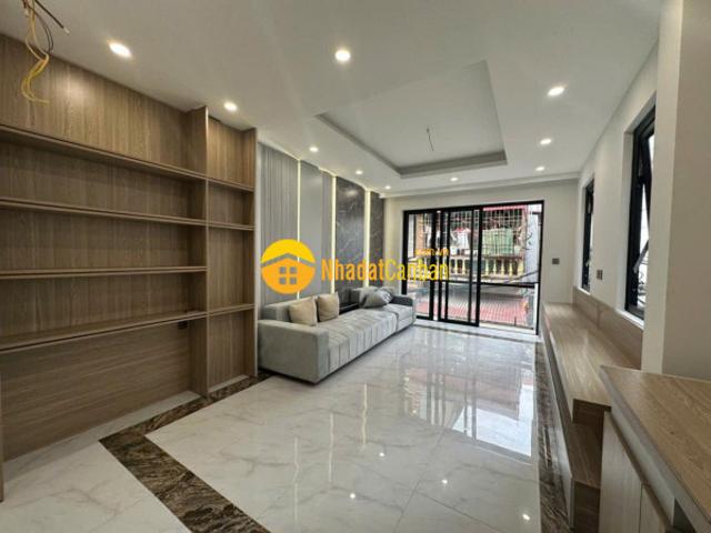 Nhà mặt phố bán