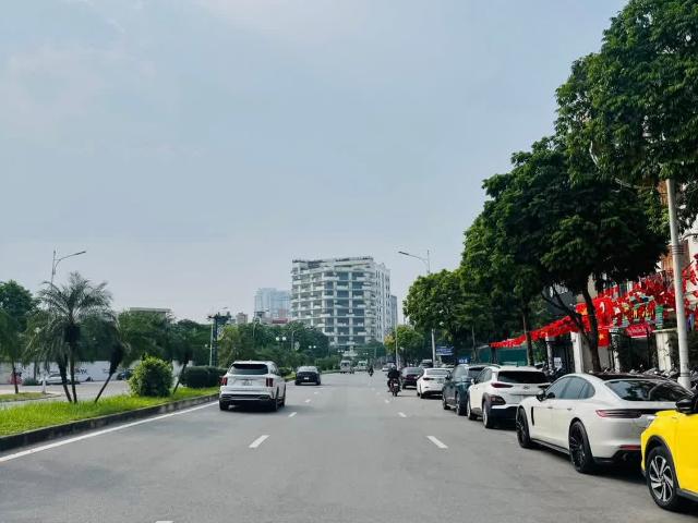 Nhà mặt phố bán tại Hoàn Kiếm, Hà Nội
