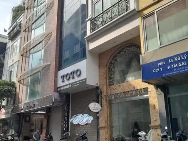 Nhà mặt phố bán tại Hoàn Kiếm, Hà Nội