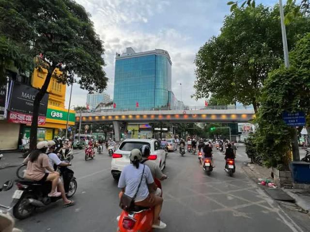 Nhà mặt phố bán tại Hoàn Kiếm, Hà Nội