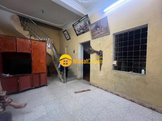 Nhà mặt phố bán
