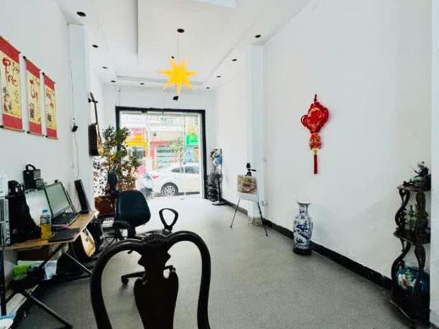 Nhà mặt phố bán tại Hoàn Kiếm, Hà Nội