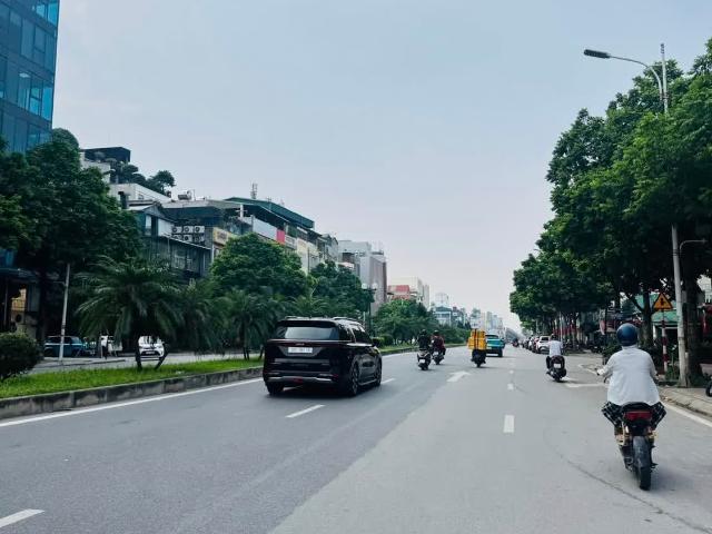 Nhà mặt phố bán tại Hoàn Kiếm, Hà Nội