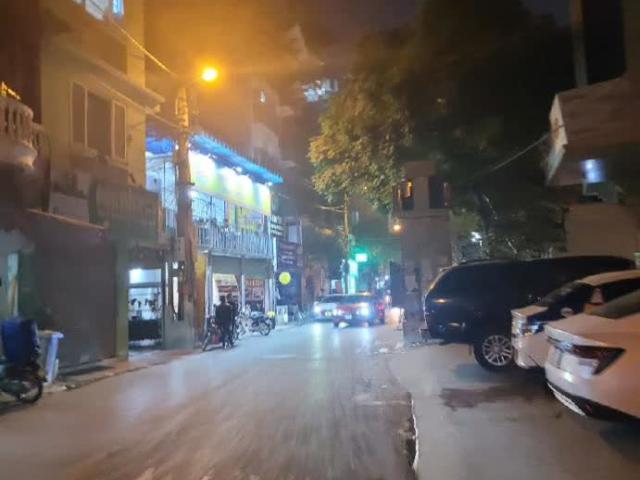 Nhà mặt phố bán tại Hoàn Kiếm, Hà Nội