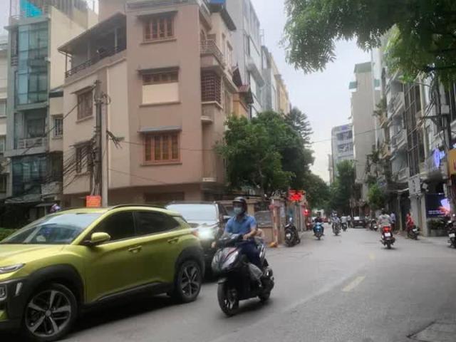 Nhà mặt phố bán tại Hoàn Kiếm, Hà Nội
