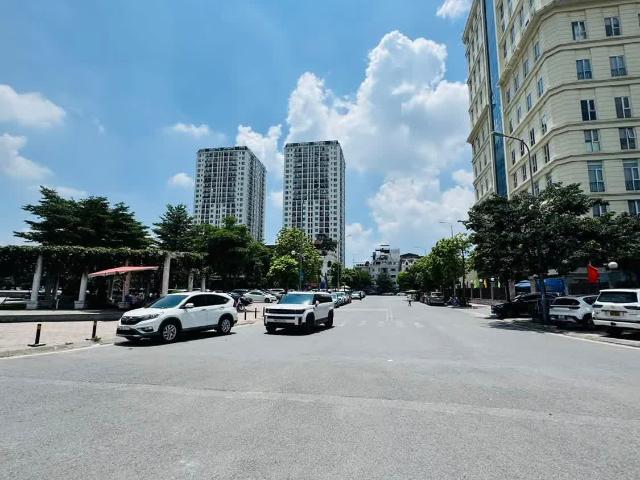 Nhà mặt phố bán tại Hoàn Kiếm, Hà Nội