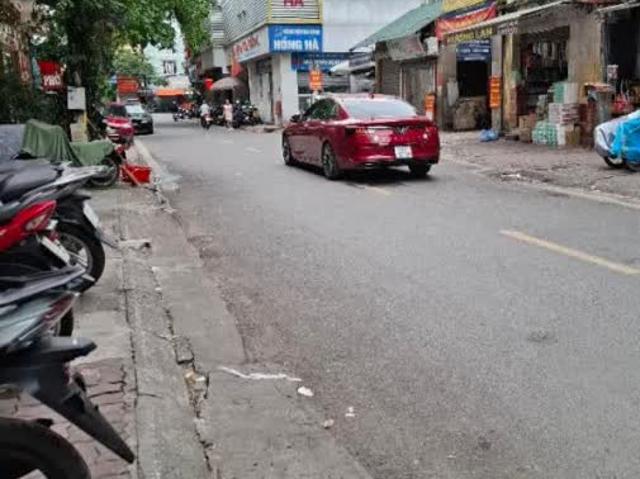 Nhà mặt phố bán tại Hoàn Kiếm, Hà Nội
