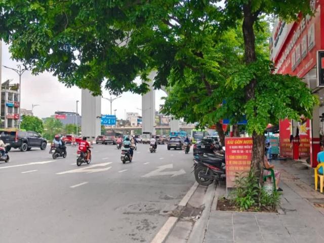 Nhà mặt phố bán tại Hoàn Kiếm, Hà Nội