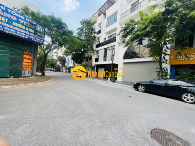 Nhà mặt phố bán
