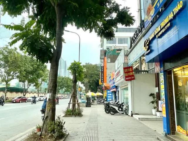 Nhà mặt phố bán tại Hoàn Kiếm, Hà Nội