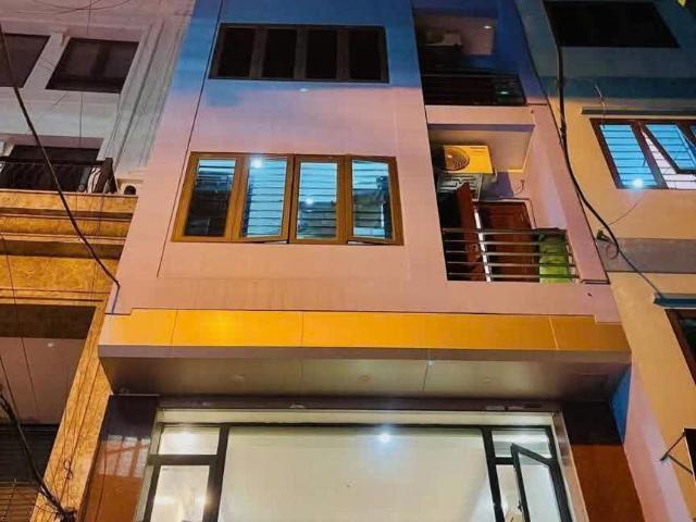 Nhà mặt phố bán tại Hoàn Kiếm, Hà Nội