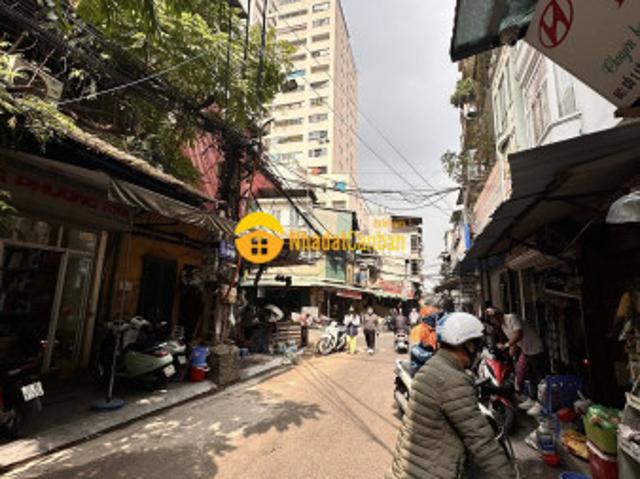 Nhà mặt phố bán