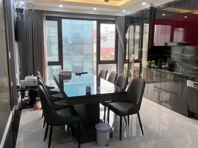 Nhà mặt phố bán tại Hoàn Kiếm, Hà Nội