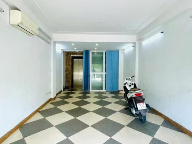 Nhà mặt phố bán tại Hoàn Kiếm, Hà Nội