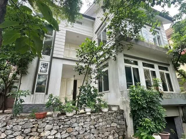 Nhà mặt phố bán tại Hoàn Kiếm, Hà Nội