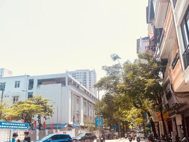 Nhà mặt phố bán tại Hoàn Kiếm, Hà Nội