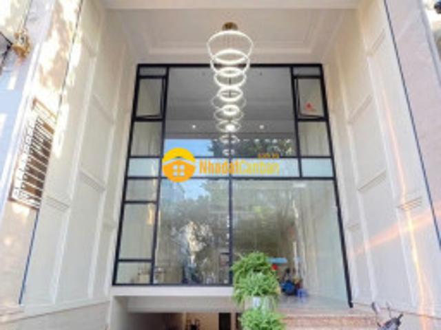 Nhà mặt phố bán