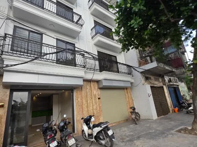 Nhà mặt phố bán tại Hoàn Kiếm, Hà Nội