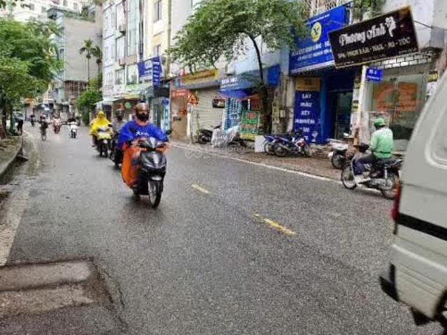 Nhà mặt phố bán tại Hoàn Kiếm, Hà Nội