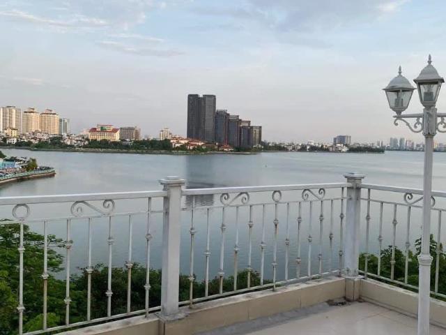 Nhà mặt phố bán tại Hoàn Kiếm, Hà Nội