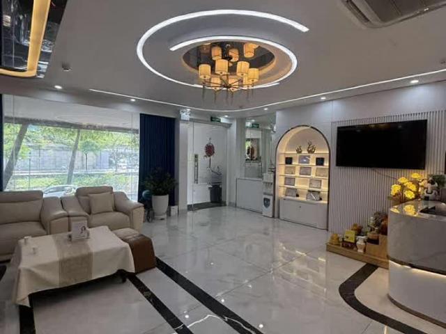 Nhà mặt phố bán tại Hoàn Kiếm, Hà Nội