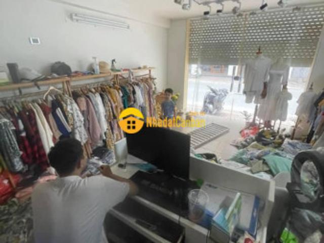 Nhà mặt phố bán