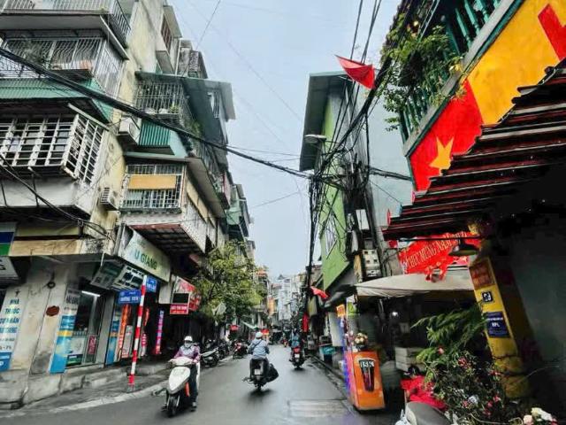 Nhà mặt phố bán tại Hoàn Kiếm, Hà Nội