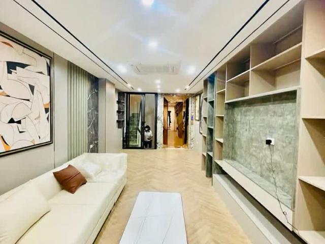 Nhà mặt phố bán tại Hoàn Kiếm, Hà Nội