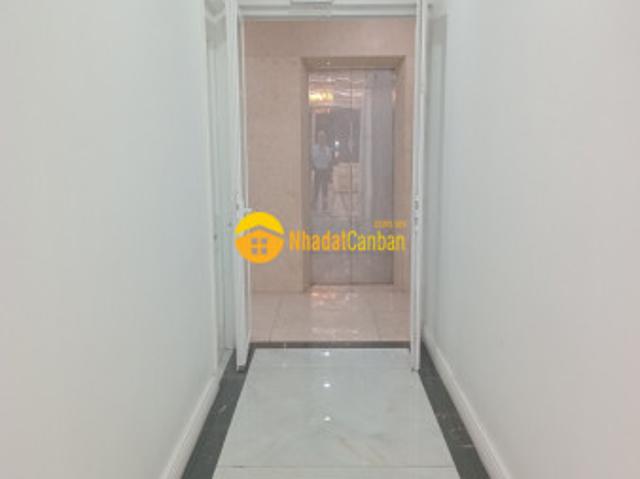 Nhà mặt phố bán