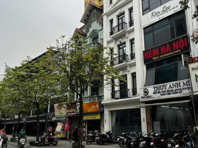 Nhà mặt phố bán tại Hoàn Kiếm, Hà Nội