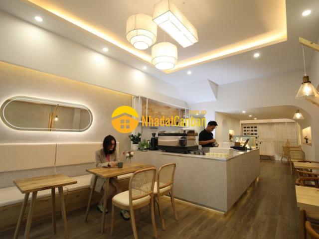 Nhà mặt phố bán