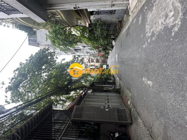 Nhà mặt phố bán