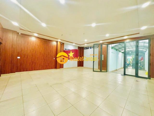 Nhà mặt phố bán