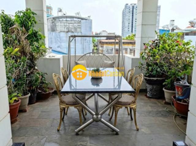 Nhà mặt phố bán