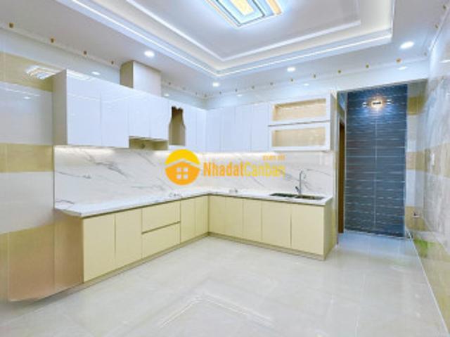 Nhà mặt phố bán