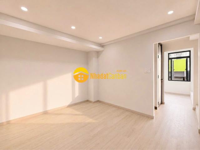 Nhà mặt phố bán
