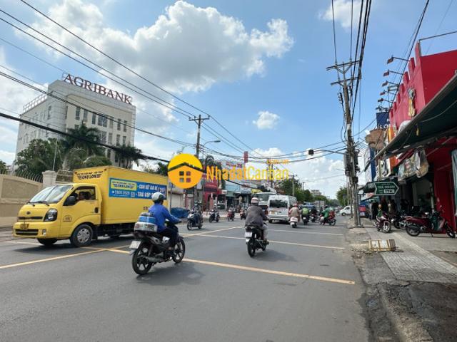 Nhà mặt phố bán