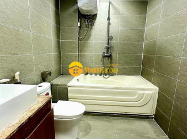 Nhà mặt phố bán