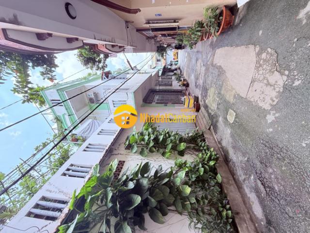 Nhà mặt phố bán