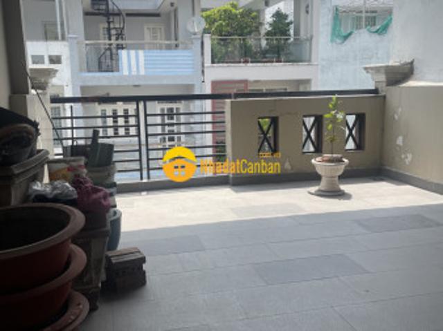 Nhà mặt phố bán