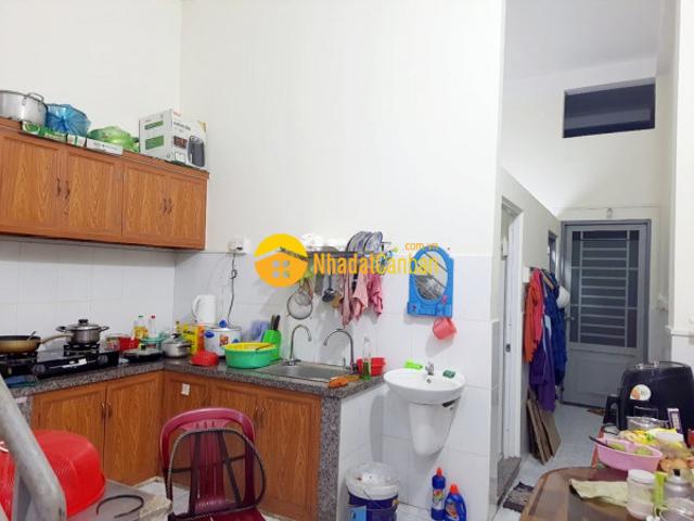 Nhà mặt phố bán