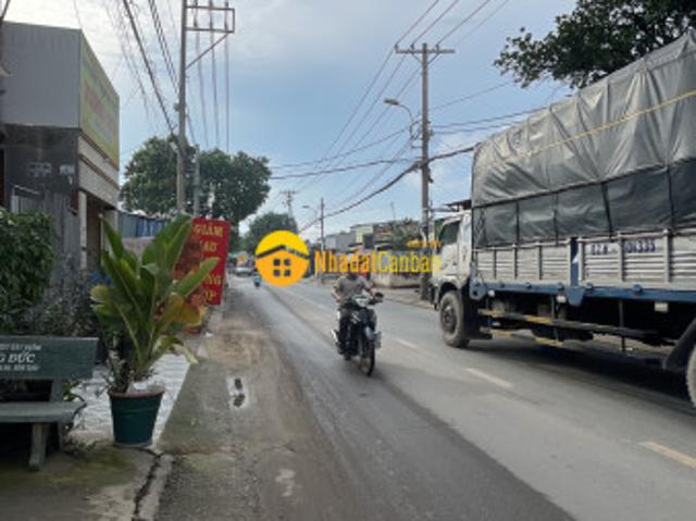 Nhà mặt phố bán